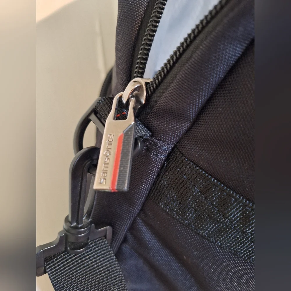 Samsonite excellent this
